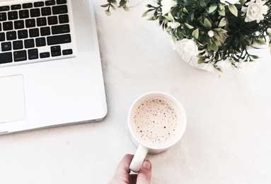 先草签皇马却被退货，后拒绝试训无缘中超，西甲金靴架不住运气差